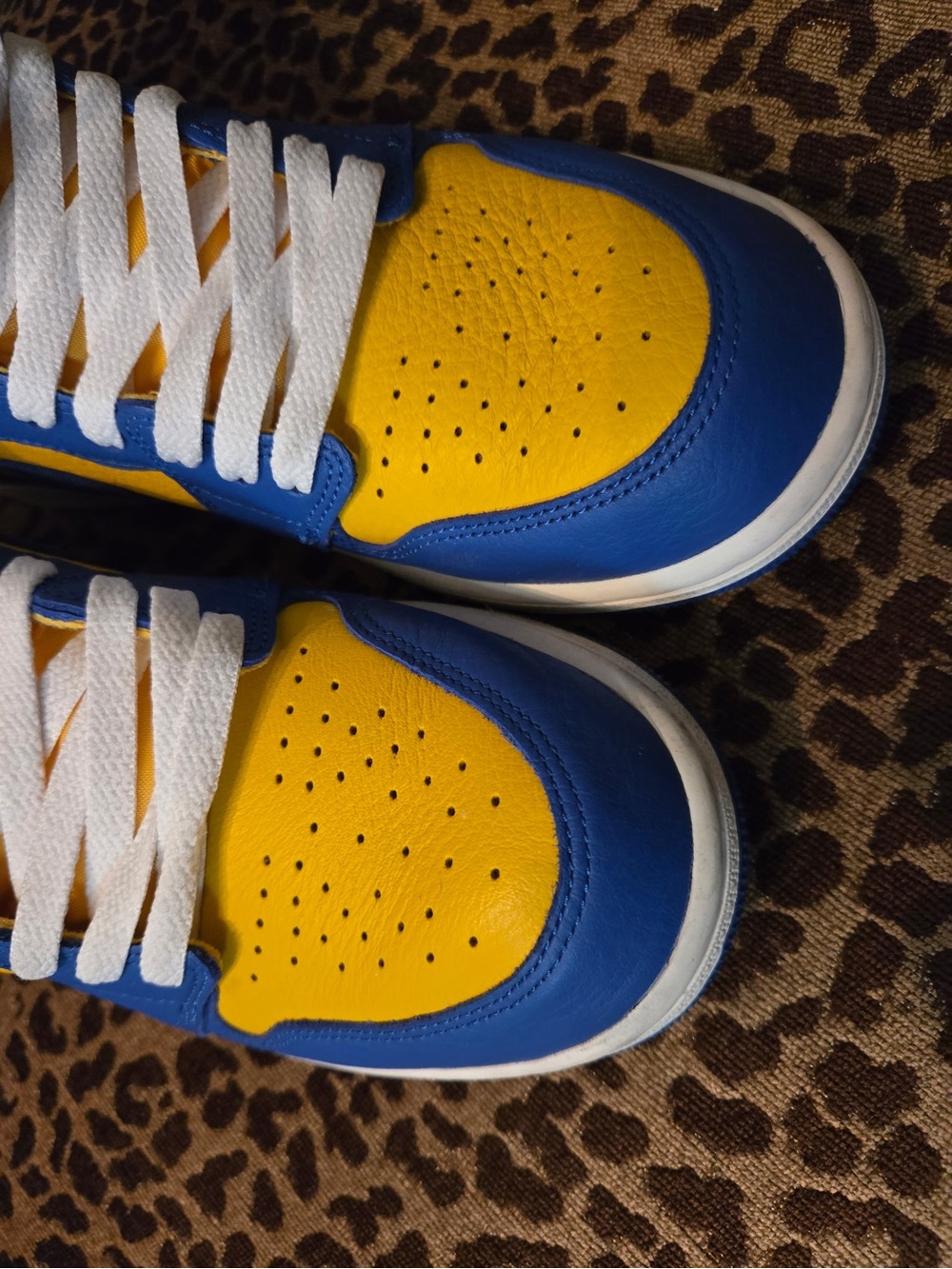 Nike High-Top Sneakers in Blue and Yellow - Picture 8 of 11